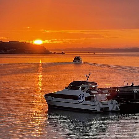 Penthouse Apartment With Stunning Harbour Views Auckland Exterior photo
